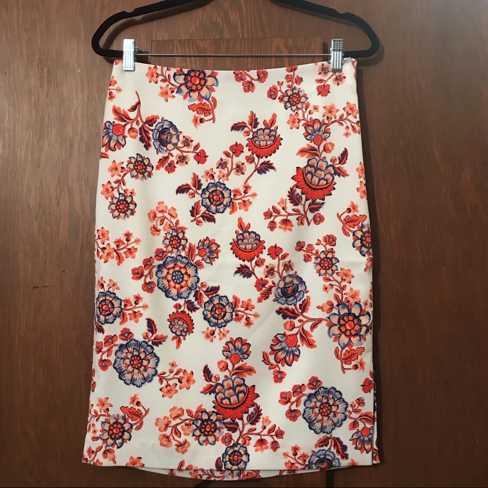 Ann Taylor Factory • Floral Long Pencil Skirt